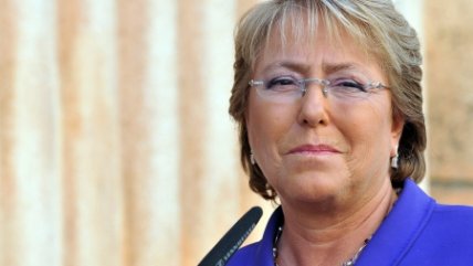 Bachelet recordó a los caídos en el exilio en su visita a Cuba