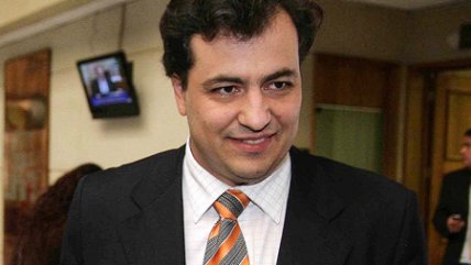 Arenas y AVP: Ir siempre donde sopla el viento no es forma responsable de hacer política