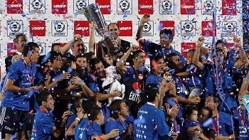Universidad de Chile festejó con mesura su bicampeonato