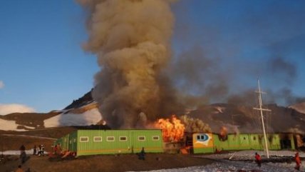   El incendio que destruyó la base antártica brasileña 