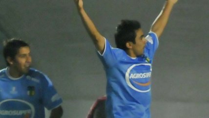 El jugador de O'Higgins Guillermo Suárez abrió la senda del triunfo ante Audax Italiano.