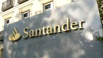 Santander ganó 775 millones de dólares por venta de filial colombiana a CorpBanca