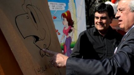   Mañalich promovió donación de órganos junto a Condorito 