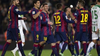 FC Barcelona de Claudio Bravo goleó a Córdoba y recuperó terreno en la liga española
