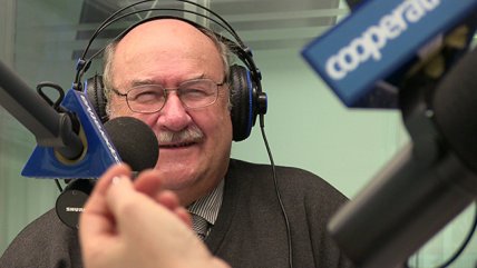 Antonio Skármeta: Bachelet es un patrimonio para el país