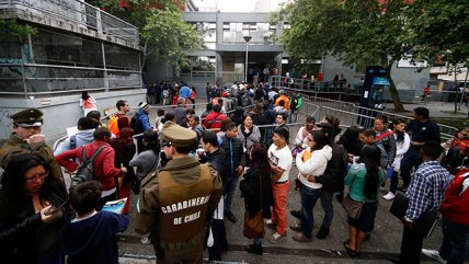   Director del Registro Civil descartó desalojo de oficina en Huérfanos 