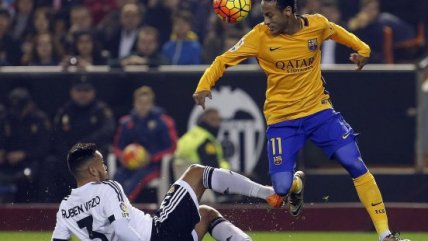 Valencia rescató un empate en casa ante FC Barcelona de Claudio Bravo