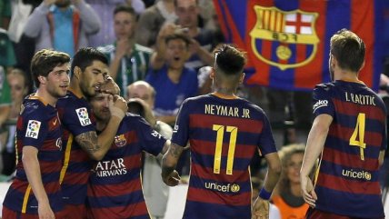 FC Barcelona superó a Real Betis y retuvo el liderato en España