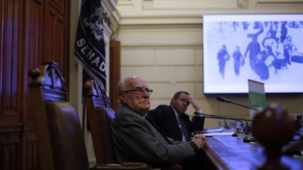   Víctor Pey asistió a conmemoración del arribo del Winnipeg 