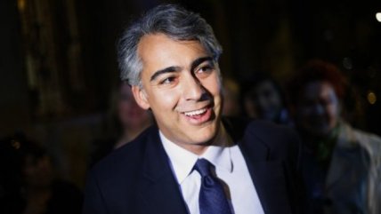   Enríquez-Ominami llamó a votar: Demostremos que somos más los demócratas que los ineptos 