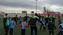 Plantel de Palestino realizó clínica de fútbol a niños de Ramallah