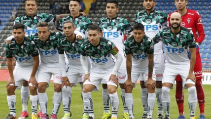 Rubén Farfán guió la contundente victoria de S. Wanderers frente a Huachipato con una tripleta