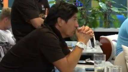   La efusiva celebración de Iván Zamorano tras el último penal atajado por Bravo 
