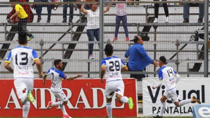 Everton debutó en el Torneo de Transición con un triunfo frente a Deportes Iquique en Cavancha