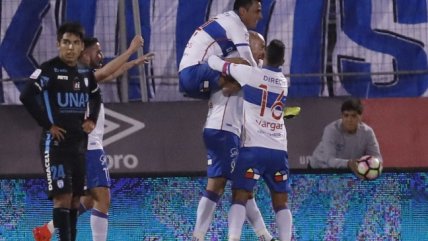 Santiago Silva abrió el marcador para la UC ante D. Iquique con su primer gol en el Transición