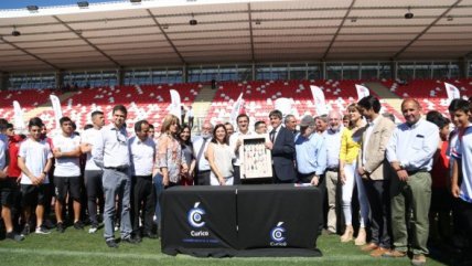 ¡Celebra Curicó! Ministerio del Deporte inauguró nueva tribuna en Estadio La Granja