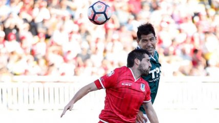 Enzo Gutiérrez abrió el marcador para Santiago Wanderers ante Unión La Calera en la promoción