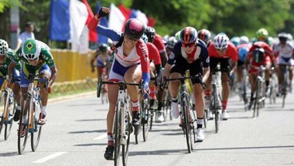  Paola Muñoz no pudo revalidar medalla de oro en ciclismo en ruta  