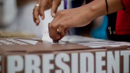   Periodista mexicana: Indecisos y jóvenes inclinarán la balanza en elecciones del domingo 