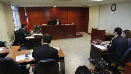 La audiencia preparatoria del juicio entre Mauricio Pinilla y Azul Azul