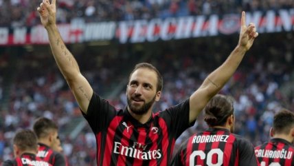 Gonzalo Higuaín anotó para AC Milan en agónico empate frente a Atalanta por la liga italiana