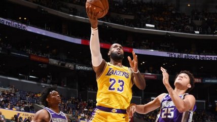 LeBron James sumó su primer triunfo con la camiseta de los Lakers