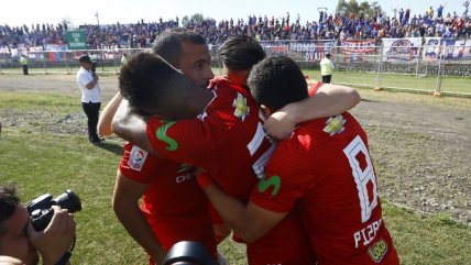 Sebastián Ubilla liquidó el partido en favor de la U sobre Palestino con un gran gol