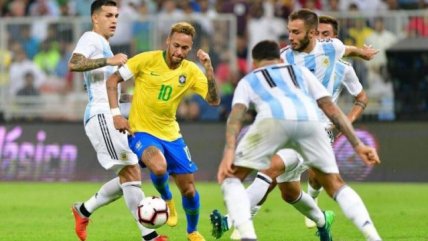 La complicidad entre Miranda y Neymar le dio a Brasil un triunfo ante Argentina