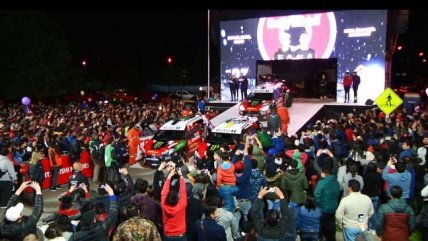 La largada protocolar de la sexta fecha del Rally Mobil en Río Bueno