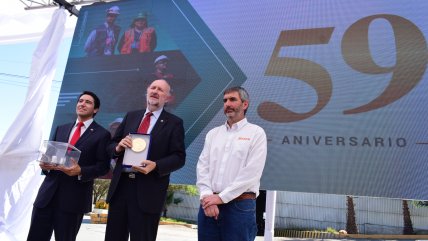  Trabajadores de Enami dan emotivo saludo en su aniversario 59  