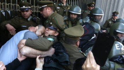   Gendarmes se tomaron dependencias del Ministerio de Justicia 