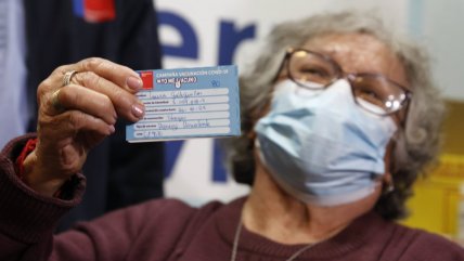   Minsal dio inicio a la vacunación anual contra el Covid en adultos de 80 años y más 