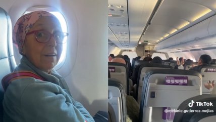   Piloto felicita a pasajera que finalizó su tratamiento contra el cáncer: 