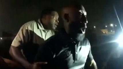  La policía de EEUU electrocutó a un director de orquesta negro  