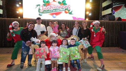  Alcaldesa de Cerrillos lideró actividad navideña con más de 200 vecinos  