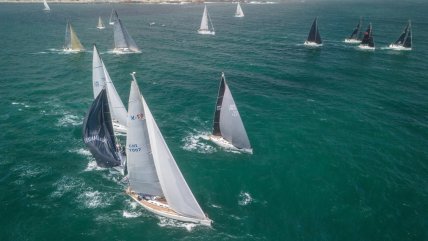   Un centenar de veleristas iniciaron el Circuito Norte de veleros oceánicos 