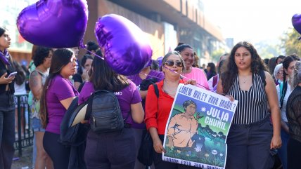   Así se vive la marcha por el Día Internacional de la Mujer en la Alameda 