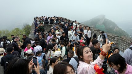   Los viajes turísticos domésticos en China aumentan un 6,4% interanual en feriado de mayo 