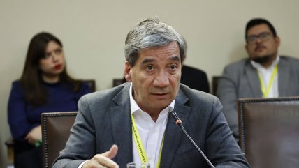   Acusación constitucional contra Durán divide a la derecha 