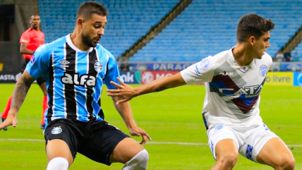   Bastián Yáñez vio acción en el empate de Godoy Cruz ante Gremio por la Sudamericana 