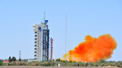   China lanzó constelación de satélites de computación espacial 