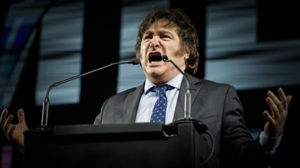   Argentina anuncia restricciones a la residencia y elimina salud gratuita para extranjeros 