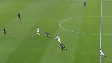   [VIDEO] Solari anotó el tercero para Racing tras un grosero error defensivo de Colo Colo 