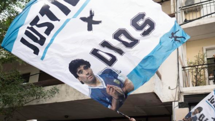   Se suspendió el juicio a enfermera imputada por muerte de Maradona 
