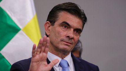   Gobierno: Idea de presidenciable boliviano sobre autos robados 