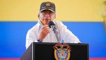   Petro es acusado de acoso sexual en público contra una funcionaria 