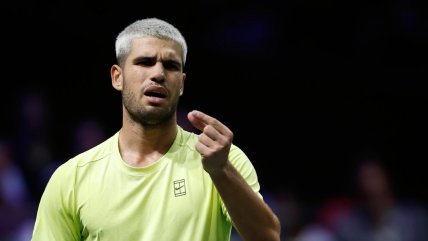   Alcaraz perdió en su debut en el Masters de París y puso en peligro su sitial en la cima de la ATP 