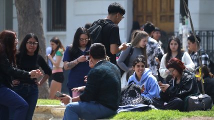   Cae consumo de alcohol y drogas en universitarios, pero preocupa uso de fármacos sin receta 