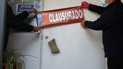  Clausuran local chino por venta irregular de ranas y tortugas congeladas en Meiggs  