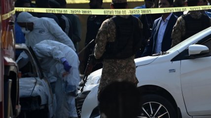   Ataque suicida mata a una docena de personas en Pakistán 